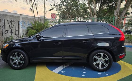 VOLVO XC60 2.0 T5 DYNAMIC FWD TURBO GASOLINA 4P AUTOMÁTICO VOLVO XC60 2.0 T5 DYNAMIC FWD TURBO GASOLINA 4P AUTOMÁTICO